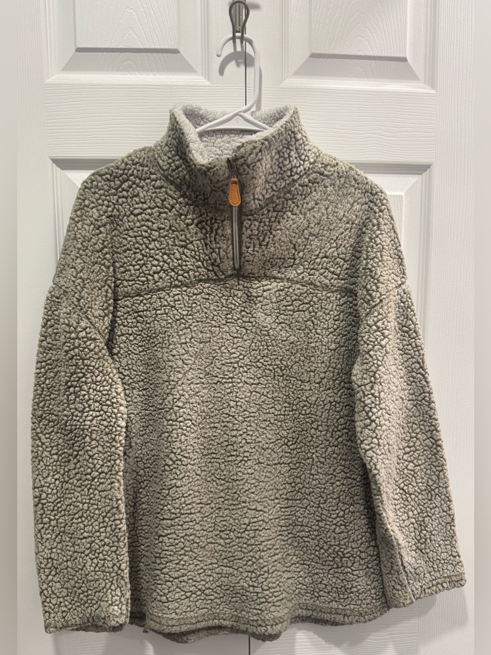 WARM & COZY LIFESTYLE Sherpa Pullover - Olive Taupe